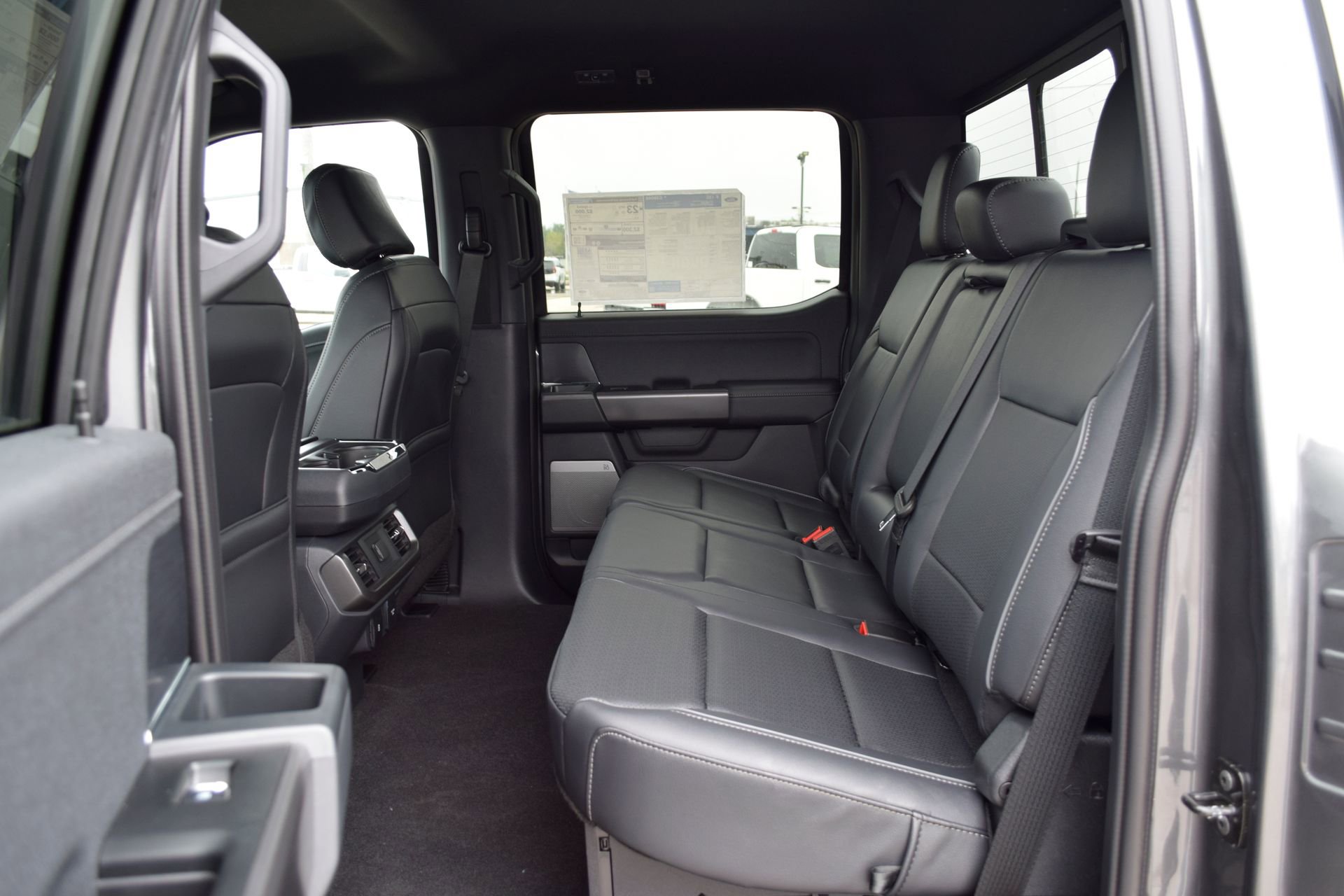 New 2025 Ford F150 Lariat w/ Equipment Group 501A Mid image 20