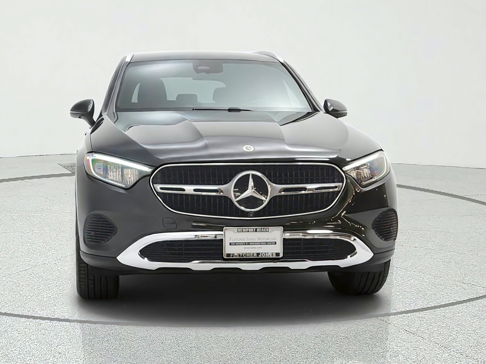 Certified 2026 Mercedes-Benz GLC 300 image 2