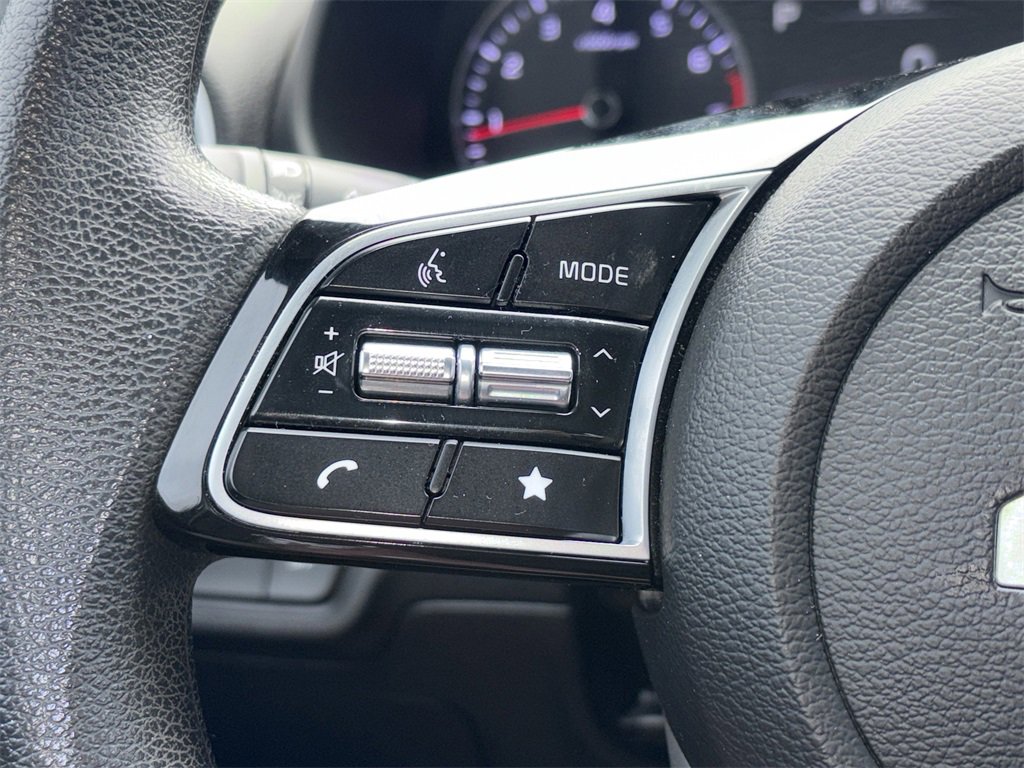 Used 2023 Kia Forte LXS w/ LXS Technology Package image 13