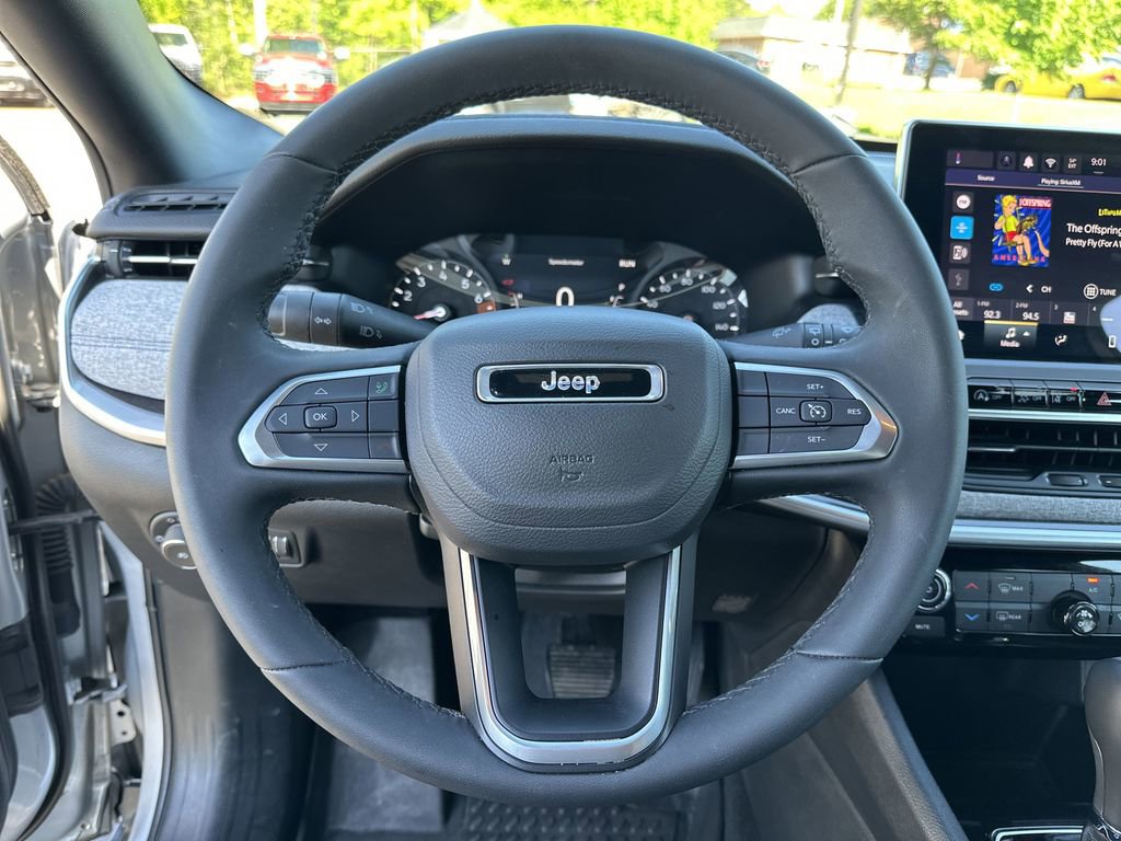 Certified 2024 Jeep Compass Latitude AWD/4WD image 12