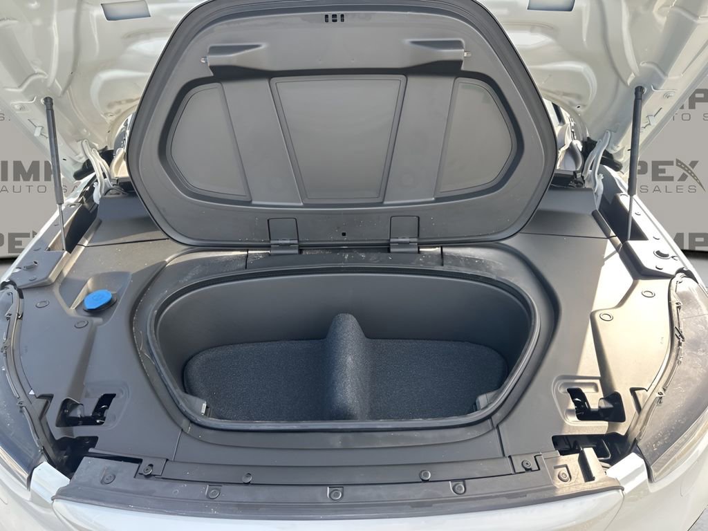 Used 2023 Volvo C40 P8 Recharge Ultimate image 35