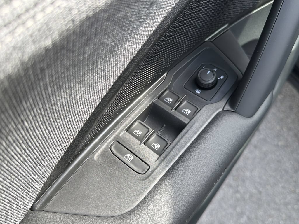 New 2026 Volkswagen Tiguan S FWD image 22