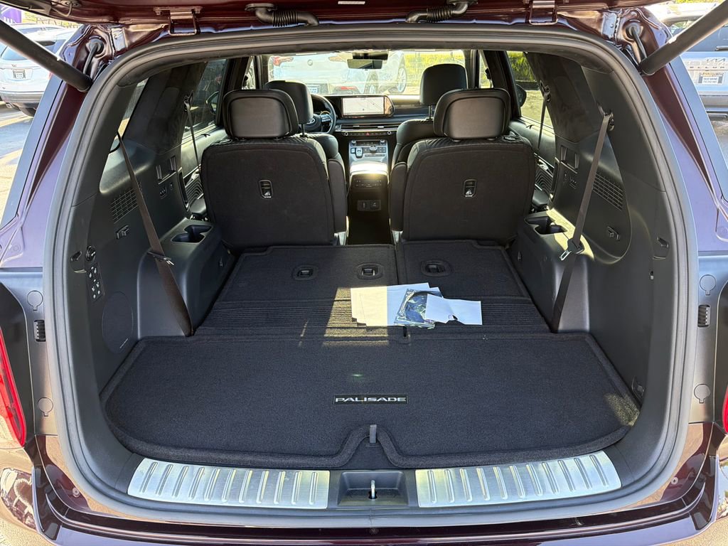 Used 2024 Hyundai Palisade Calligraphy image 18