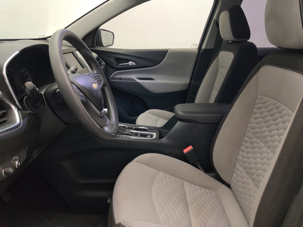 Used 2020 Chevrolet Equinox LS FWD image 17