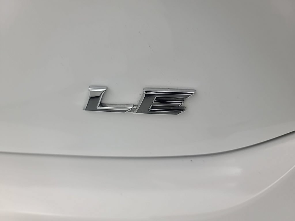 Used 2025 Toyota Camry LE AWD/4WD image 12