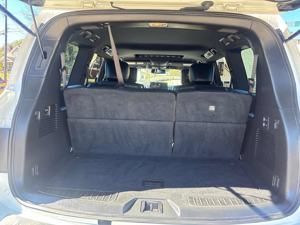 Used 2023 INFINITI QX80 Premium Select AWD/4WD image 28