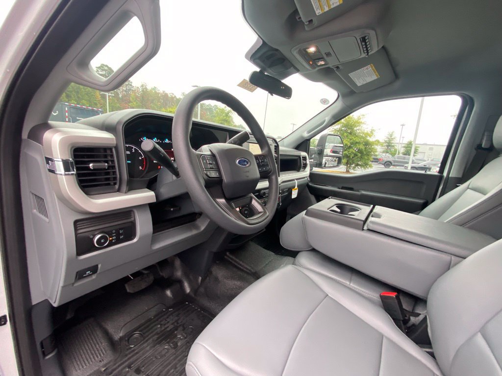 New 2026 Ford F350 XL w/ XL Chrome Package AWD/4WD image 11