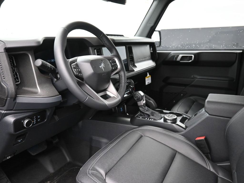 New 2025 Ford Bronco Badlands image 18
