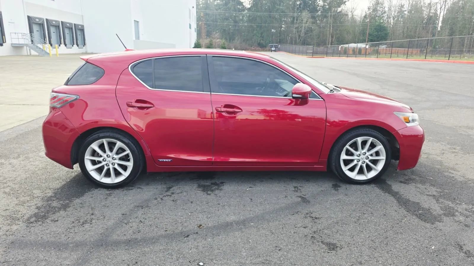 Used 2013 Lexus CT 200h FWD image 6