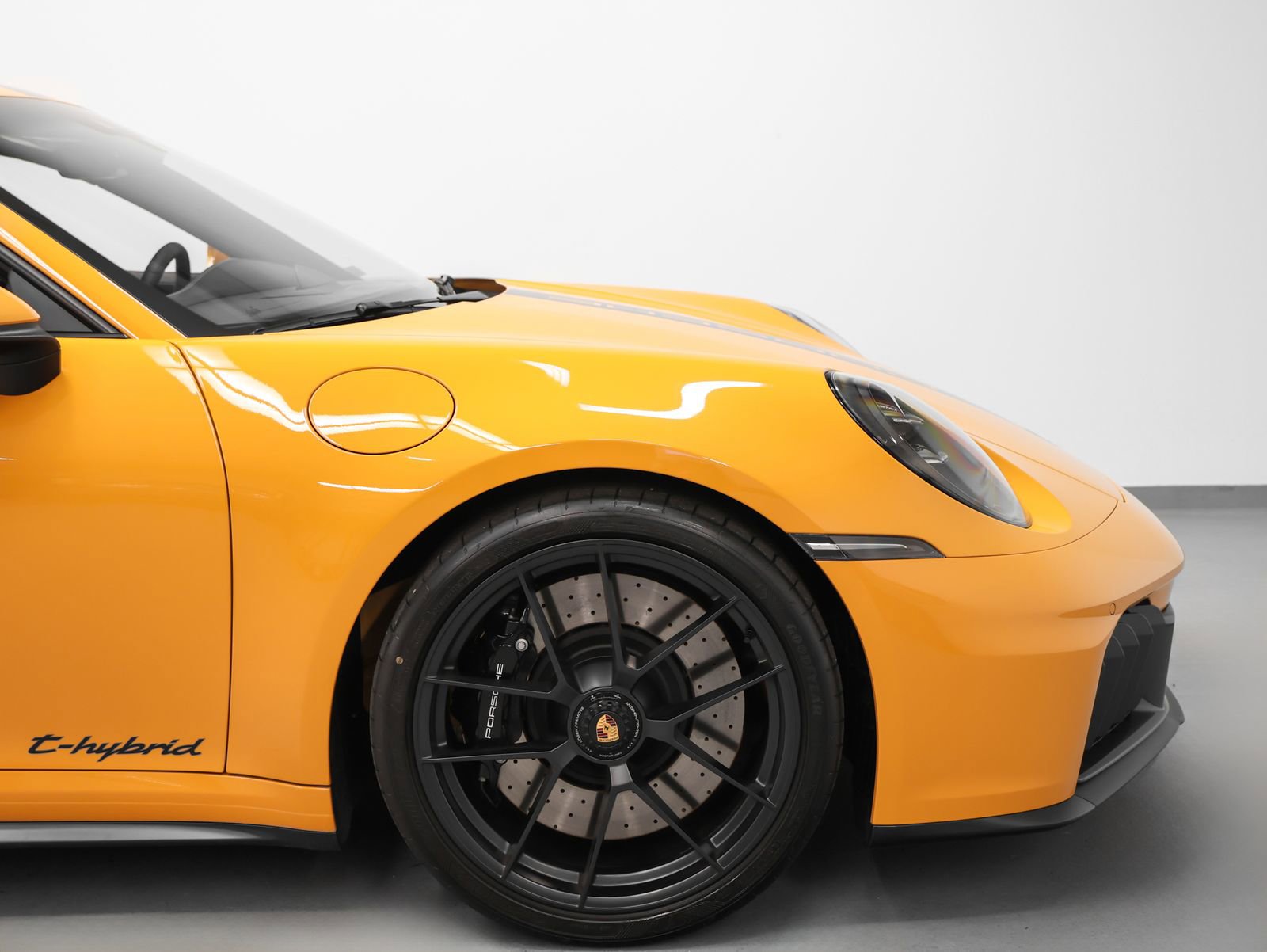 Certified 2025 Porsche 911 Carrera GTS image 21