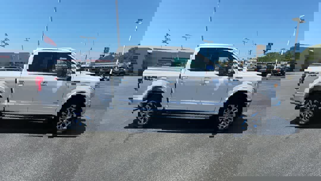 Used 2017 Ford F150 Lariat AWD/4WD image 9