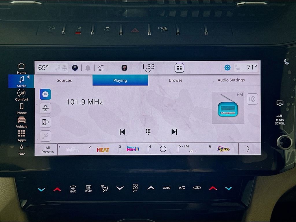 New 2026 Jeep Grand Cherokee Limited image 13