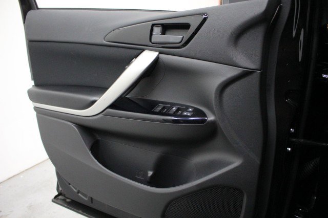 New 2026 Mitsubishi Eclipse Cross LE AWD/4WD image 15