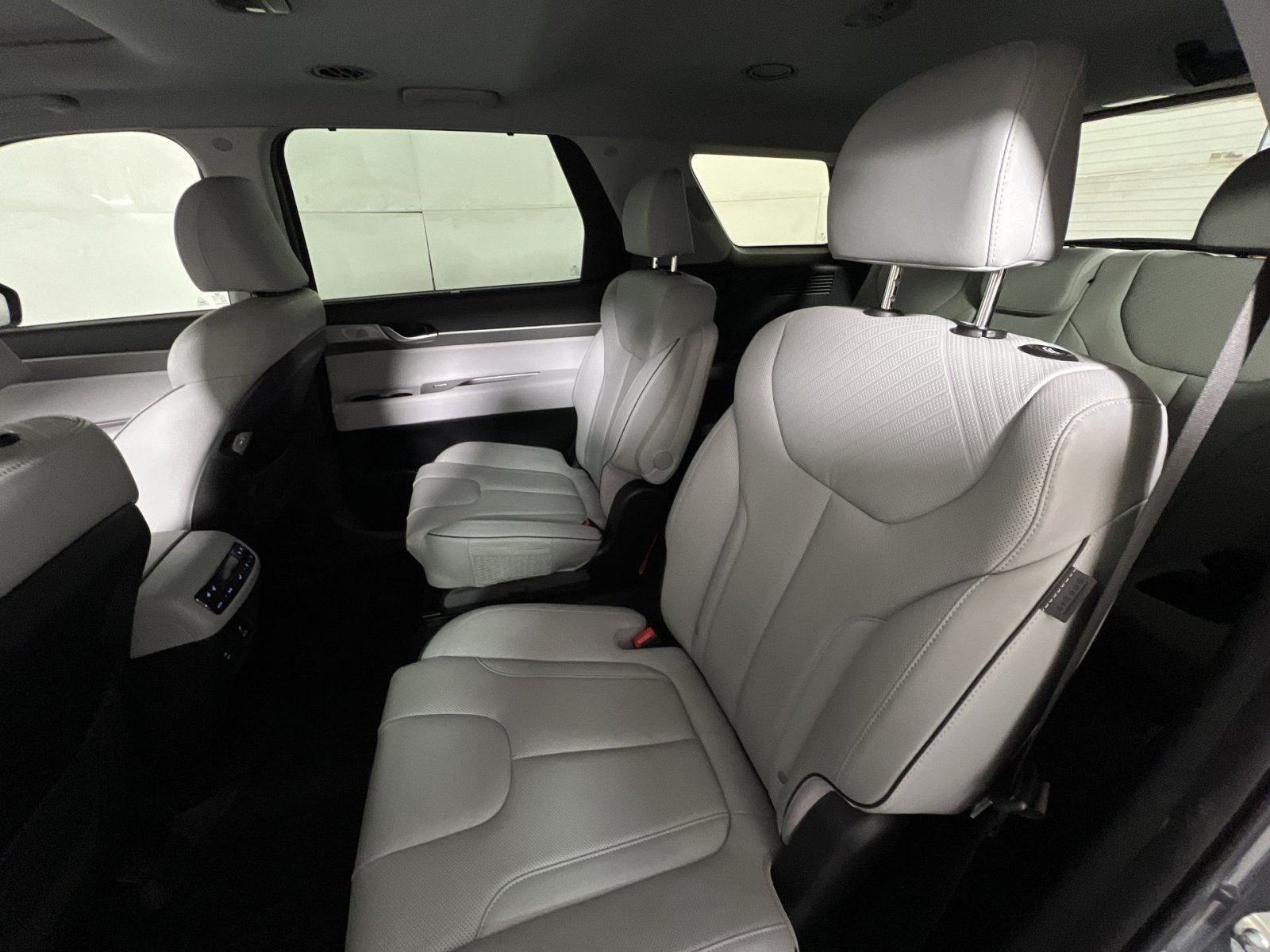 Used 2024 Hyundai Palisade SEL w/ Premium Package AWD/4WD image 25