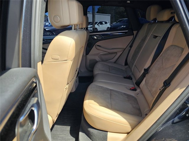 Used 2021 Porsche Macan AWD/4WD image 68