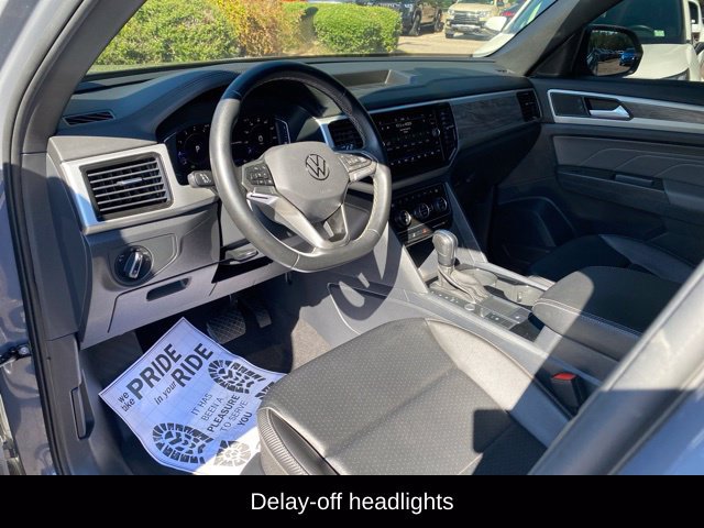 Used 2022 Volkswagen Atlas Cross Sport SE FWD image 6