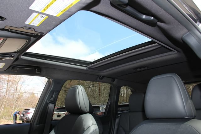 Used 2025 Subaru Forester Limited AWD/4WD image 19
