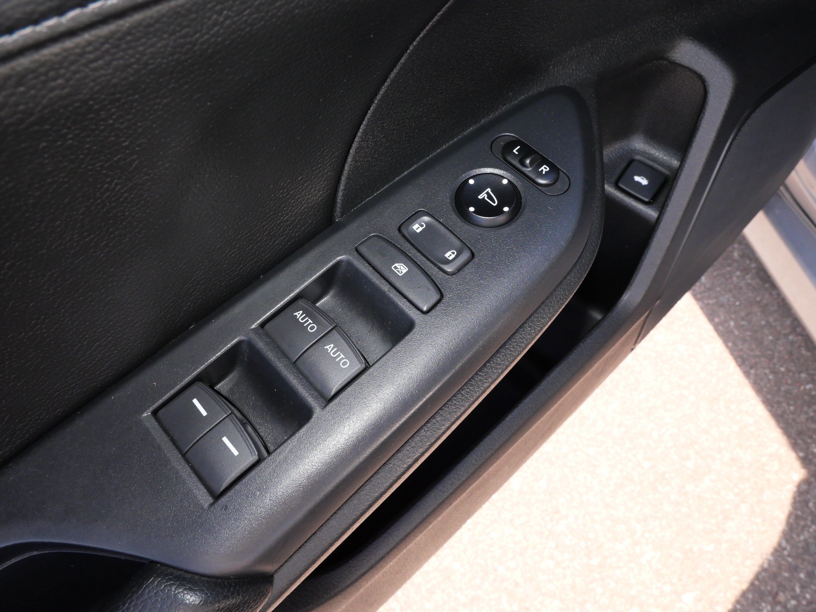 Used 2016 Honda Civic EX-L image 14