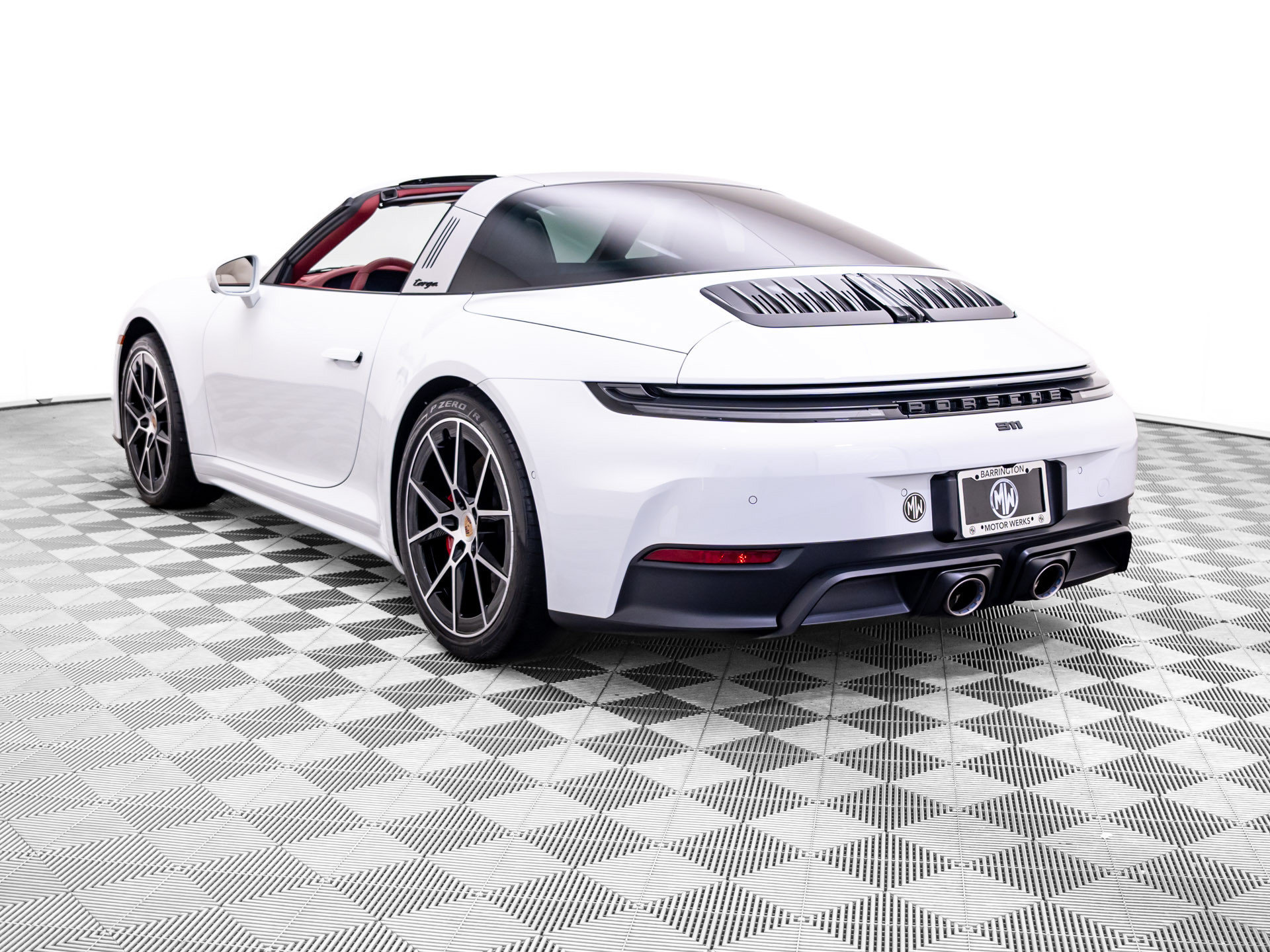 Certified 2026 Porsche 911 Targa 4 GTS AWD/4WD image 3
