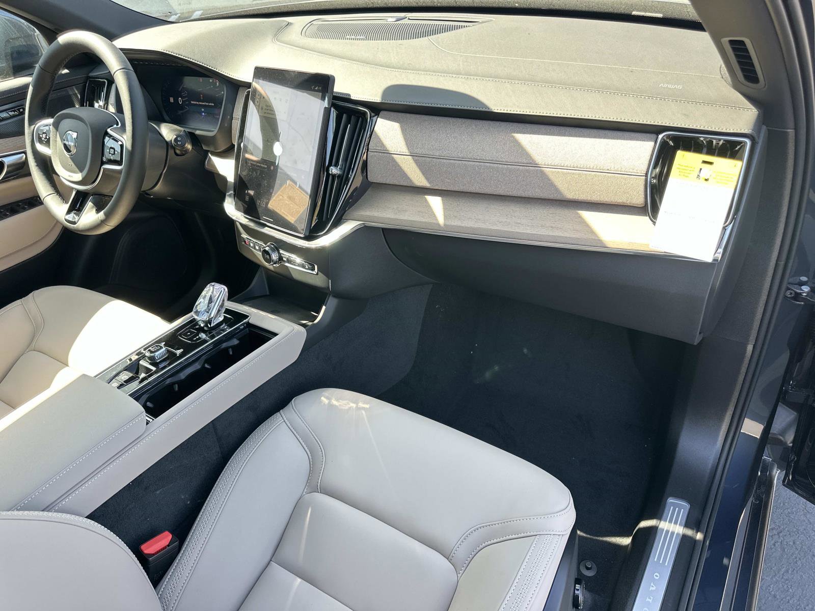 New 2026 Volvo XC90 T8 Plus image 22