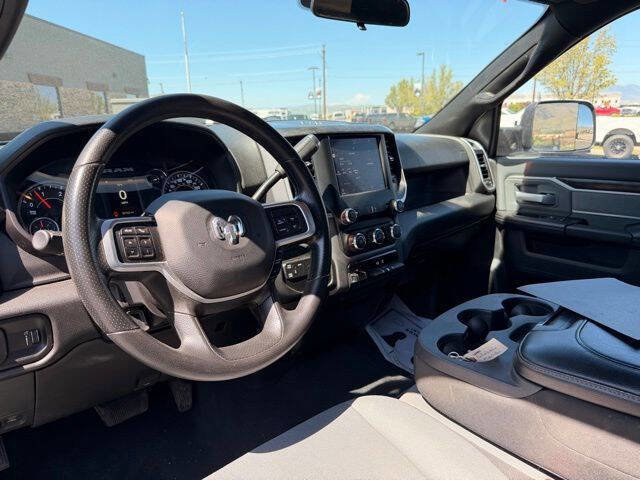 Used 2022 RAM 2500 Big Horn w/ Cold Weather Group AWD/4WD image 8