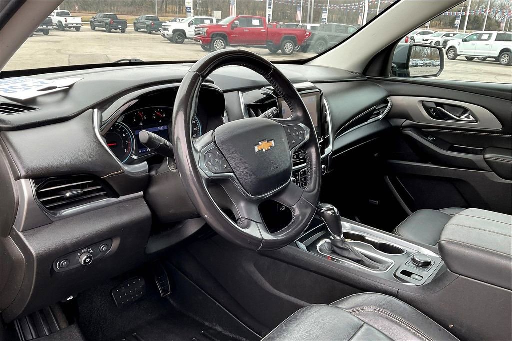Used 2020 Chevrolet Traverse LT w/ LT Premium Package image 13