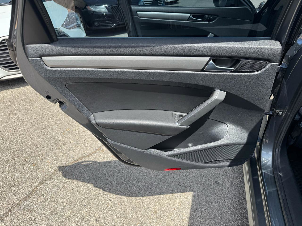 Used 2020 Volkswagen Passat 2.0T SE image 14