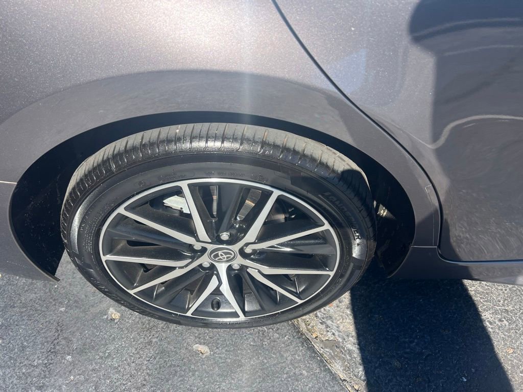 Used 2022 Toyota Camry SE image 11