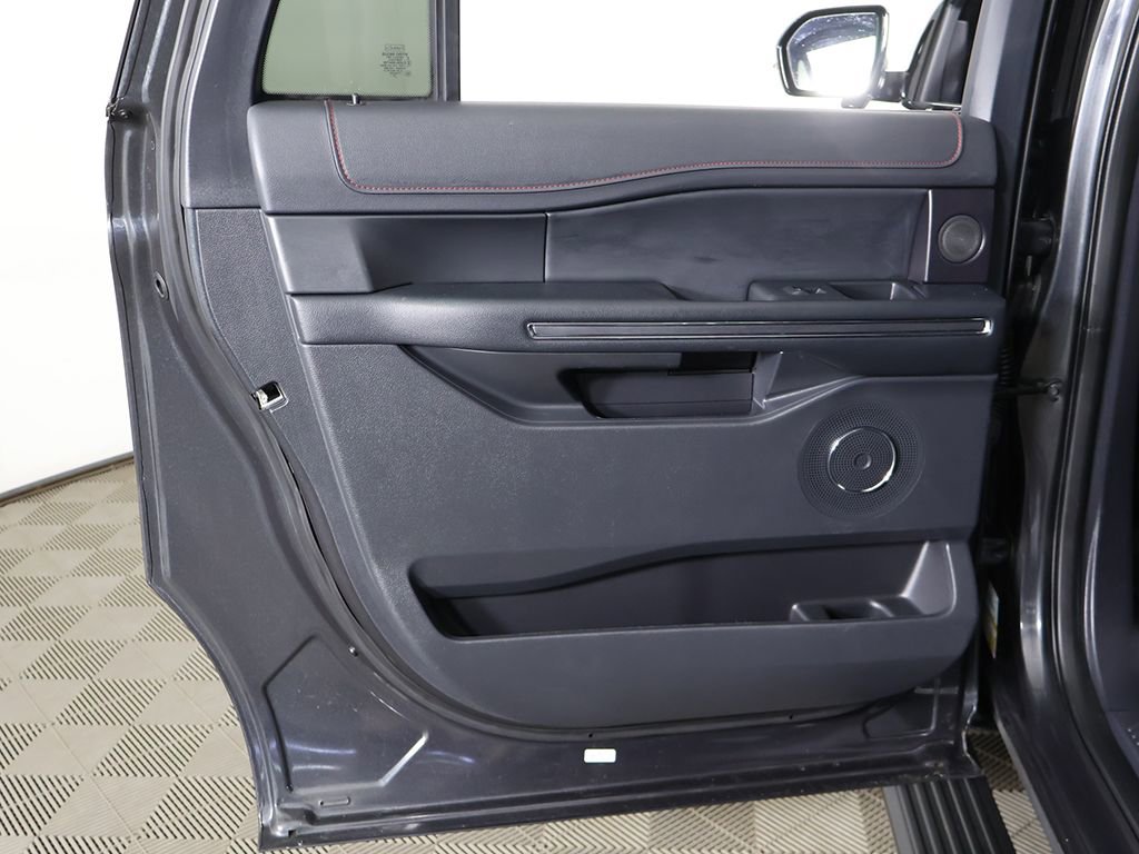 Used 2023 Ford Expedition Max Limited AWD/4WD image 30