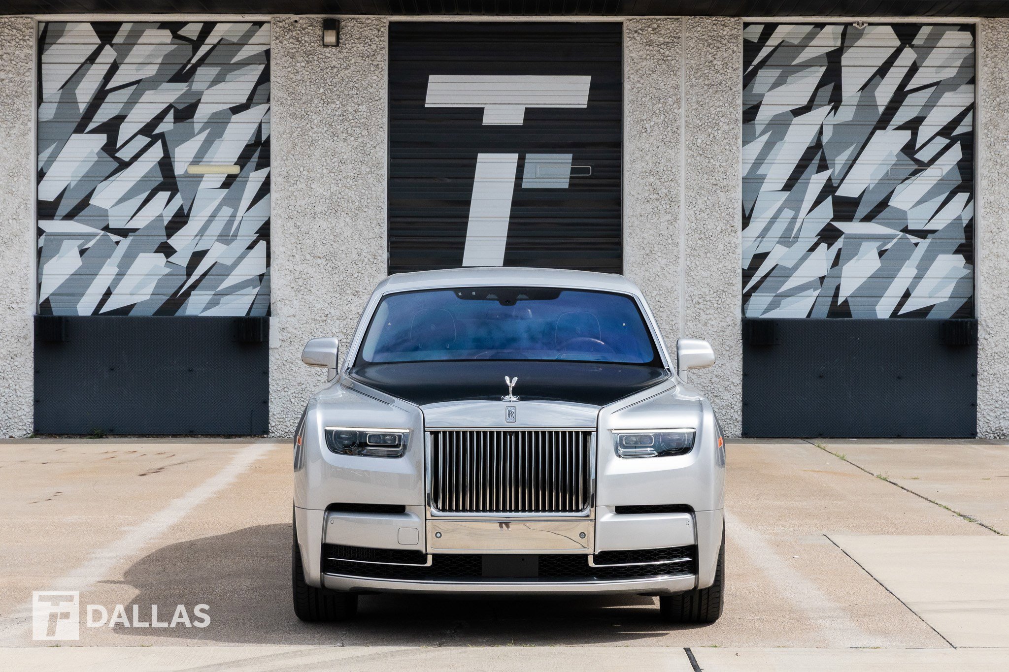 Used 2023 Rolls-Royce Phantom Sedan w/ The Phantom Package image 4