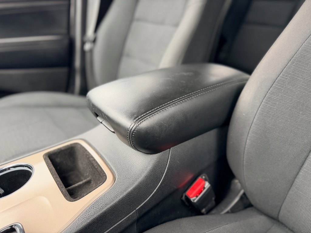 Used 2015 Jeep Grand Cherokee Laredo w/ Quick Order Package 23E image 18