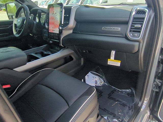 New 2026 RAM 3500 Laramie AWD/4WD image 38