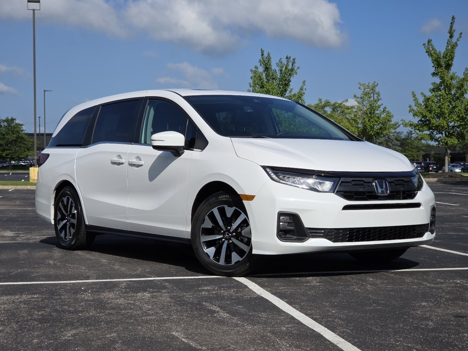 Certified 2025 Honda Odyssey EX-L image 2