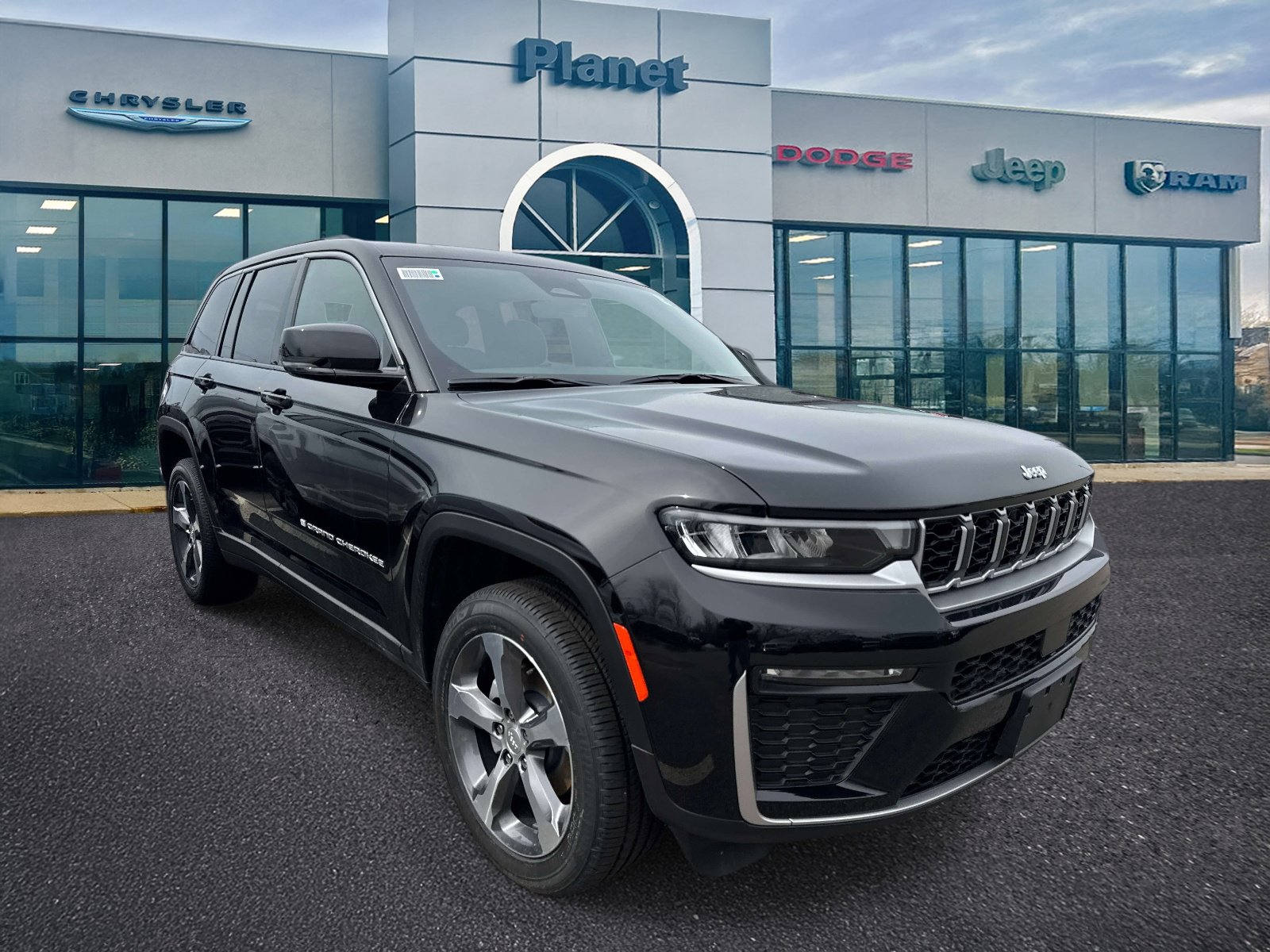 New 2026 Jeep Grand Cherokee Limited AWD/4WD image 1