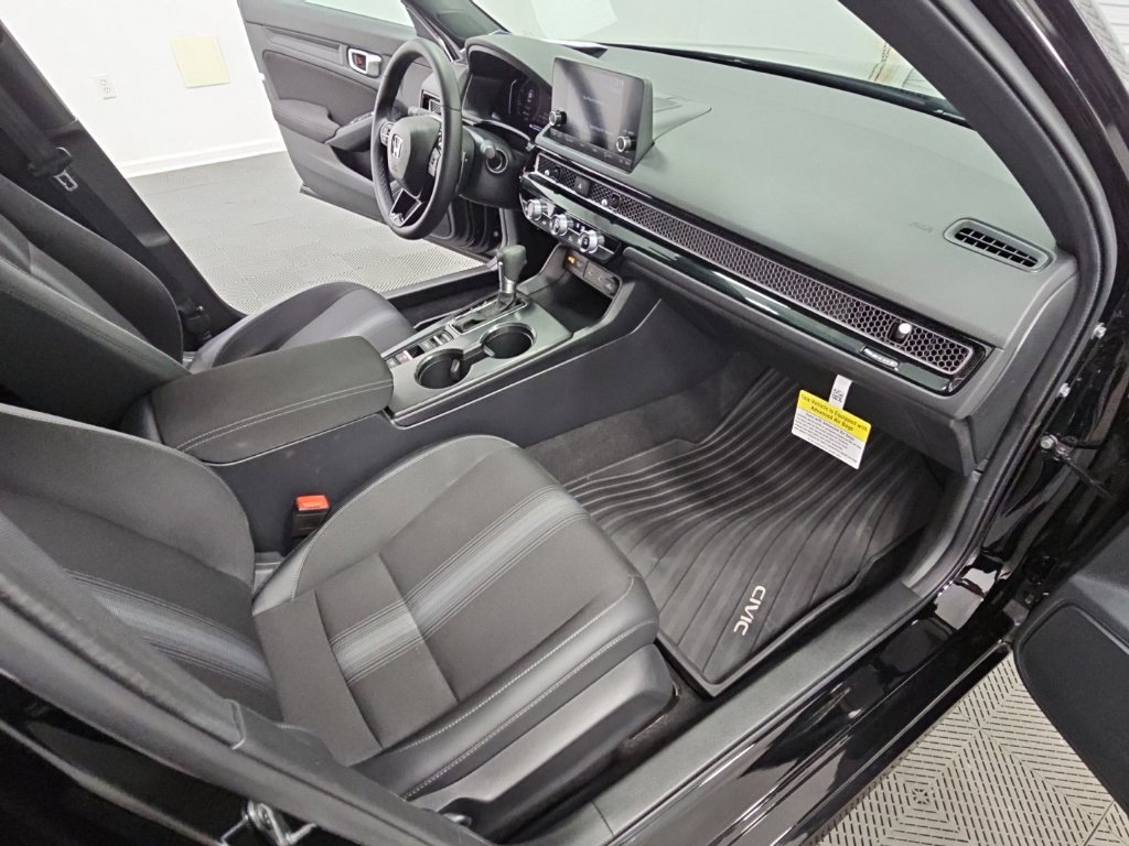 Used 2026 Honda Civic Sport image 31