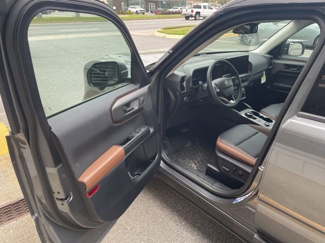 Used 2025 Ford Bronco Sport Outer Banks w/ Outer Banks Tech Package+ image 10