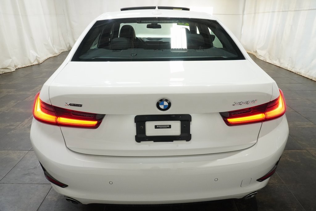 Used 2020 BMW 330i xDrive Sedan w/ Convenience Package image 4