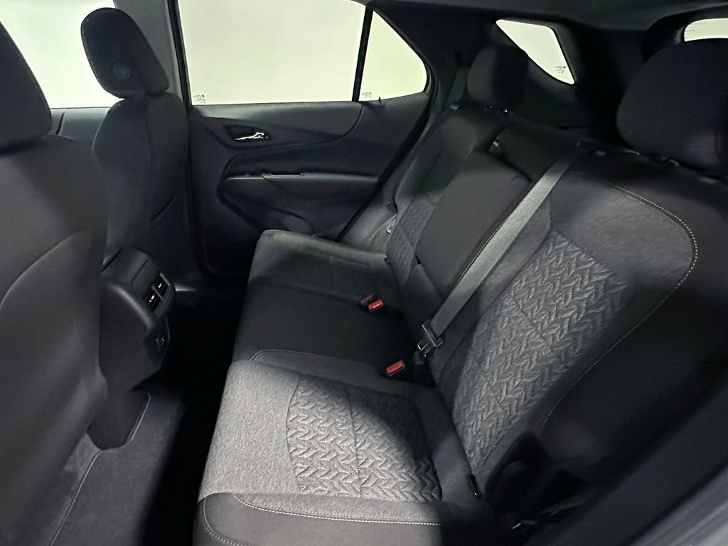 Used 2024 Chevrolet Equinox LT FWD image 18