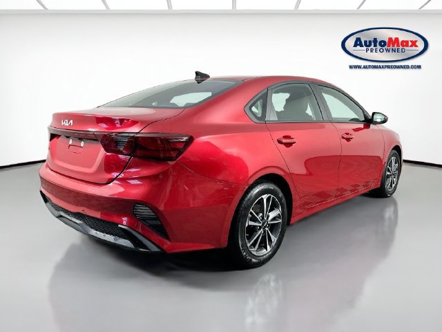 Used 2023 Kia Forte LXS FWD image 2