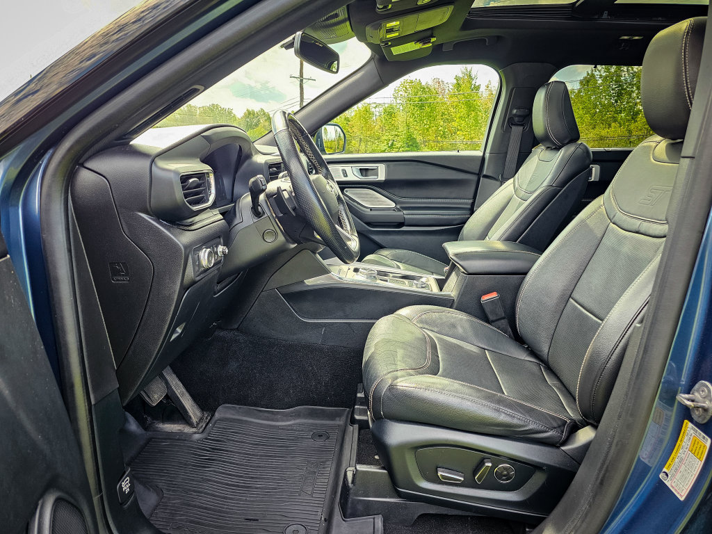 Used 2020 Ford Explorer ST w/ ST Street Pack AWD/4WD image 13