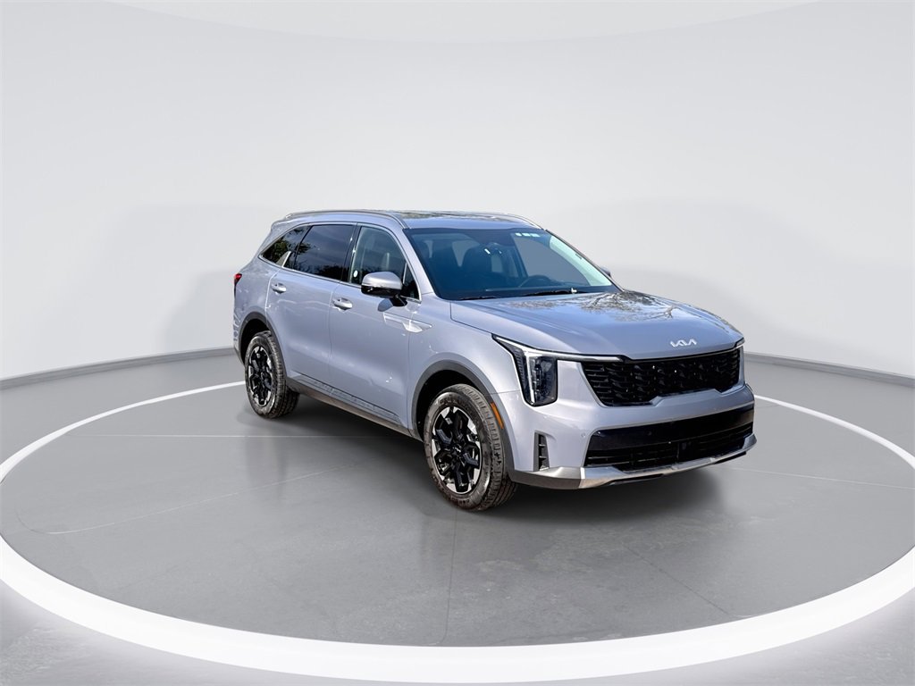 Used 2024 Kia Sorento S image 2
