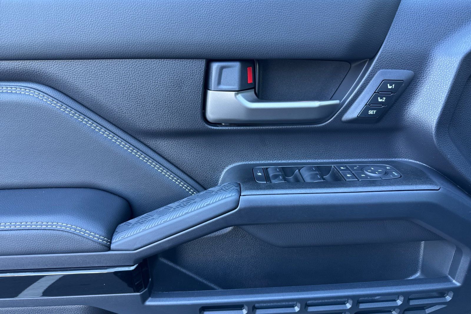 New 2025 Toyota 4Runner Limited image 13