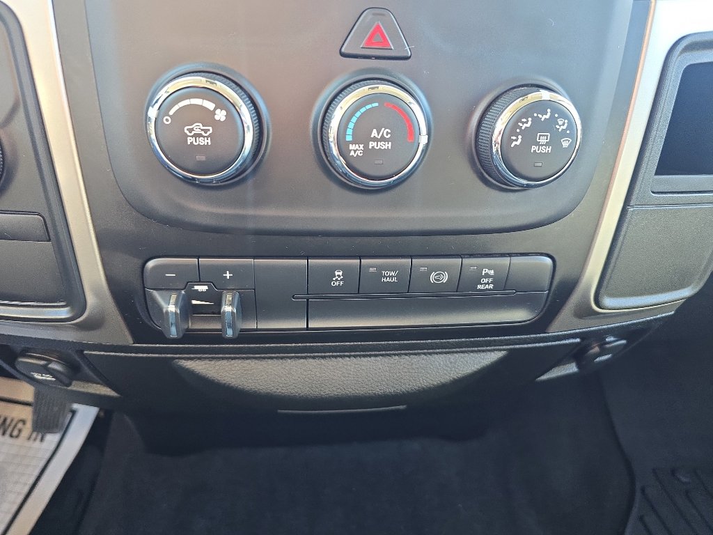 Used 2018 RAM 2500 SLT image 30