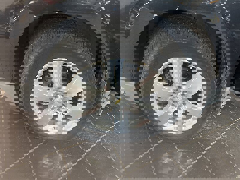 Used 2012 Chevrolet Traverse LT w/ All-Star Edition image 30