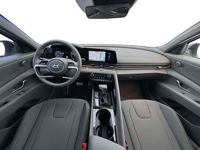 New 2026 Hyundai Elantra SEL FWD image 15