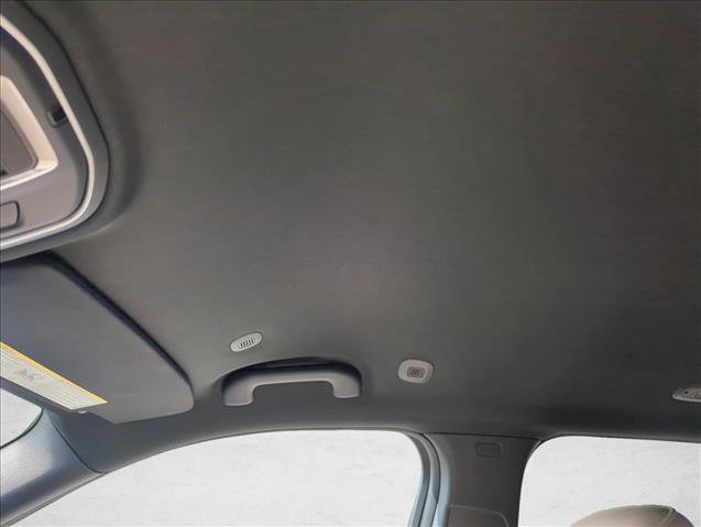 Used 2025 Jeep Grand Cherokee Limited image 11