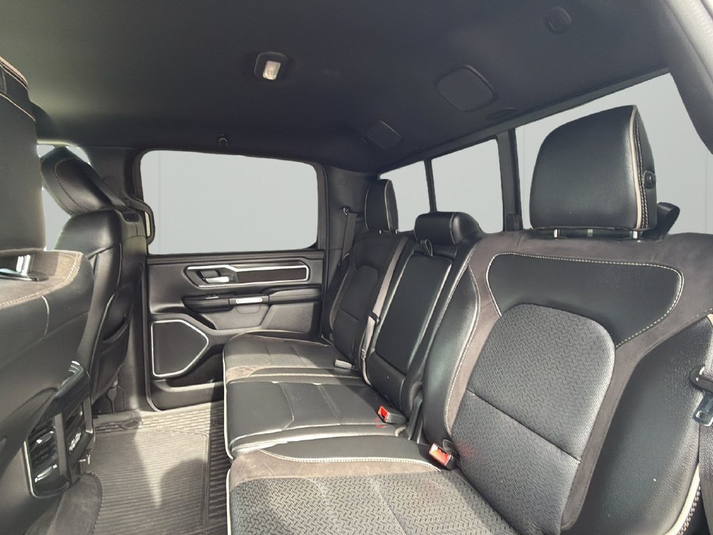 Used 2023 RAM 1500 Laramie AWD/4WD image 16