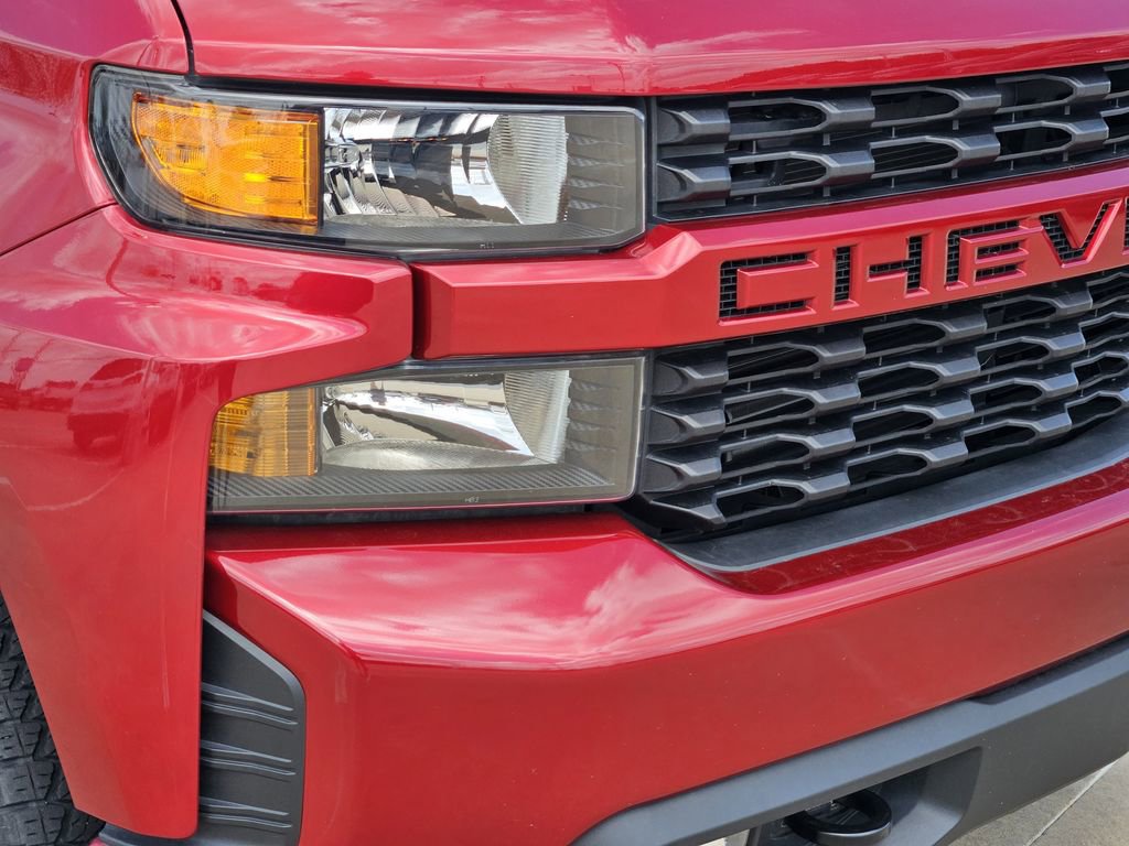 Used 2022 Chevrolet Silverado 1500 Custom w/ Safety Confidence Package image 11