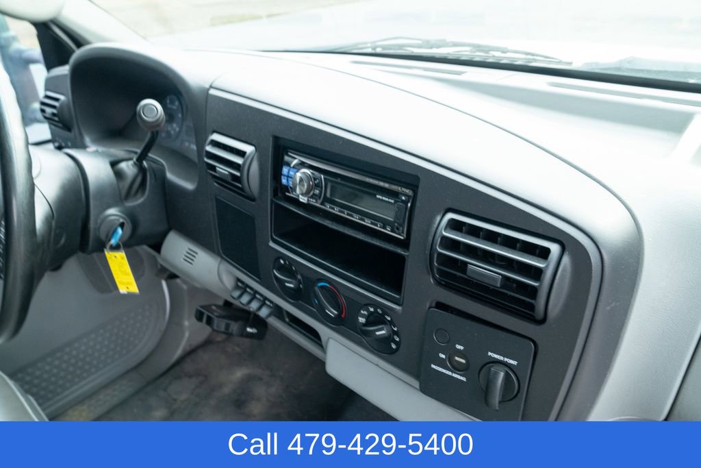 Used 2005 Ford F350 XL image 26