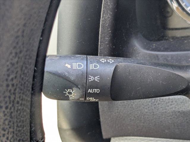 Used 2018 Toyota Corolla LE image 6